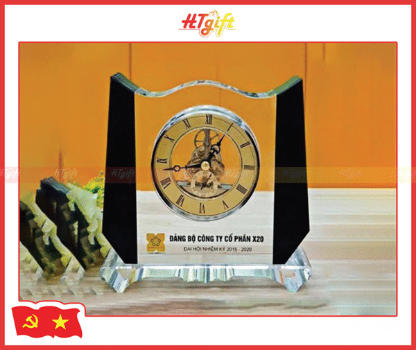 đồng hồ để bàn pha lê