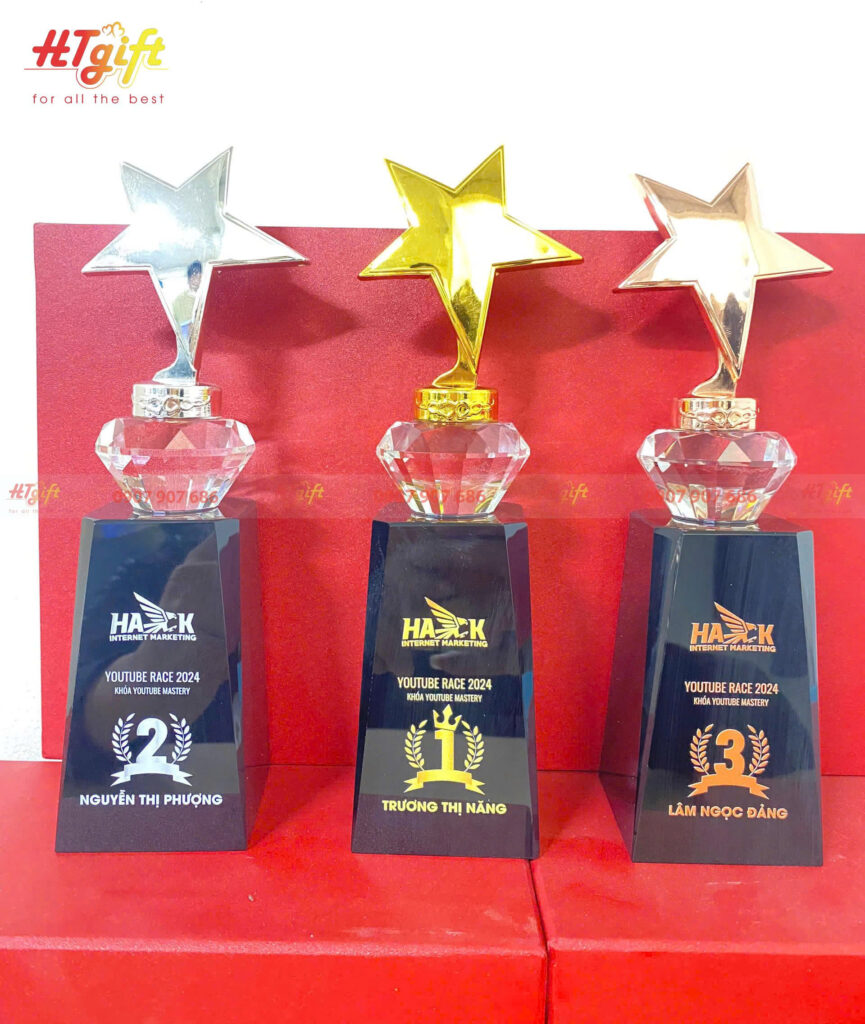 Hình ảnh này chưa có thuộc tính alt; tên tệp của nó là z7279989549383_61767c9eb99e9dca74257bd94608377b-865x1024.jpg